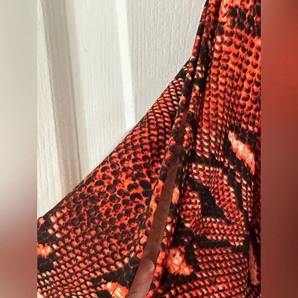 Women’s Michael Kors Orange Mini‎ Snake Print Dress. Size M. - Picture 6 of 8